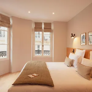Hotel Tinah Paris, Champs Elysees, Parijs
