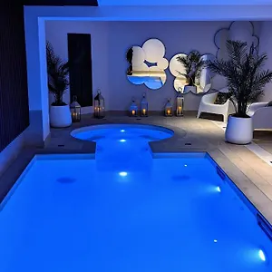 4* Hotel Romantic &