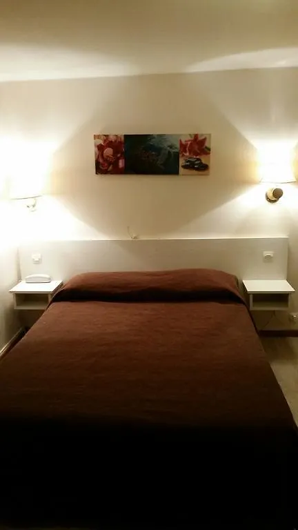 Victory Hotel Galou Parijs 0*,